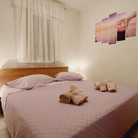 Pletikosa * Brodarica (Sibenik-Knin)