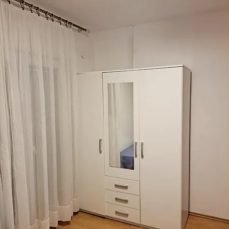 Pletikosa * Brodarica (Sibenik-Knin)